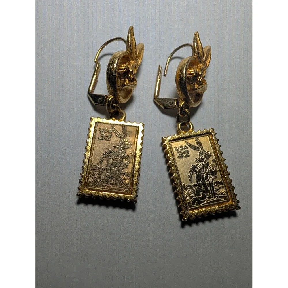Looney Tunes Bugs Bunny Stamp Collection Earrings Gold Excellent 1997 USA Drop